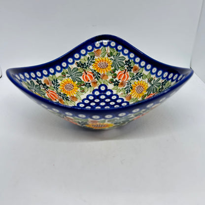 3 Point Star Bowl - A422