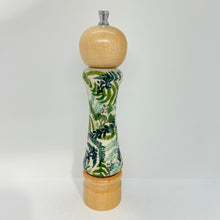 Load image into Gallery viewer, Light Wood Spice Grinder - GZ39