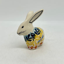 Load image into Gallery viewer, Pottery Misfit - Hare Figurine - JZ36