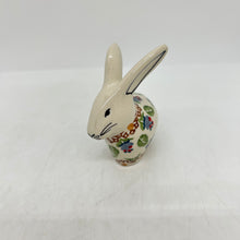 Load image into Gallery viewer, Hare Figurine - P271