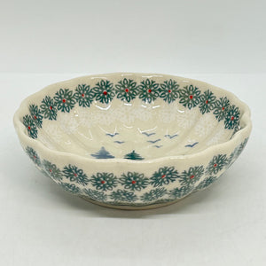 Scalloped Dish - PS29