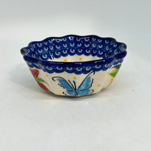 Fluted Bowl - U1085