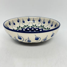 Load image into Gallery viewer, Bowl ~ Soup/Salad ~ 6.75 inch ~ Bleeding Heart