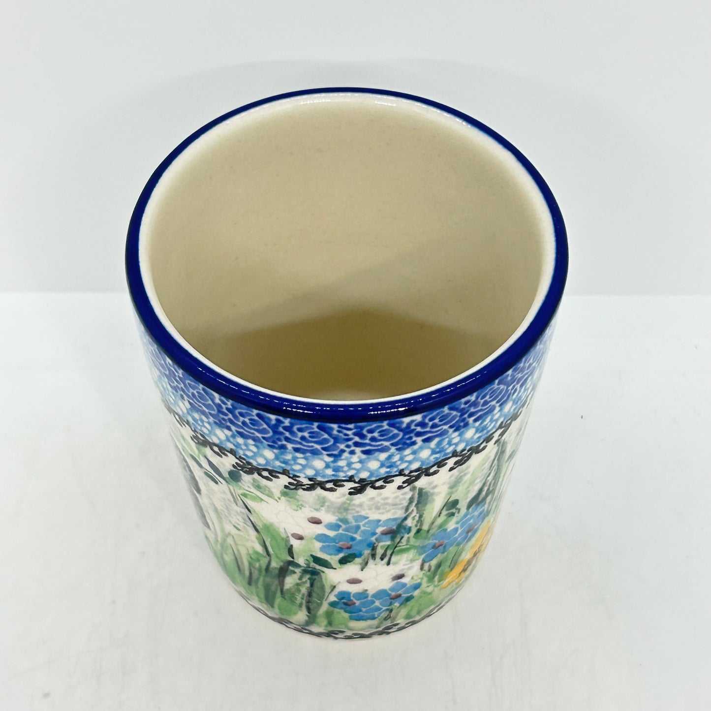E83 ~ Large Juice Cup  ~ U5132 - U4!