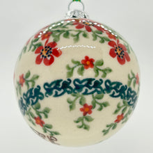 Load image into Gallery viewer, B08 Round Ornament - P-W3