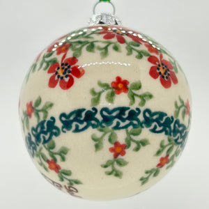 B08 Round Ornament - P-W3