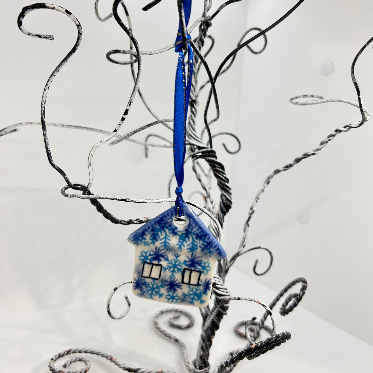 Flat Christmas House Ornament  P-CH