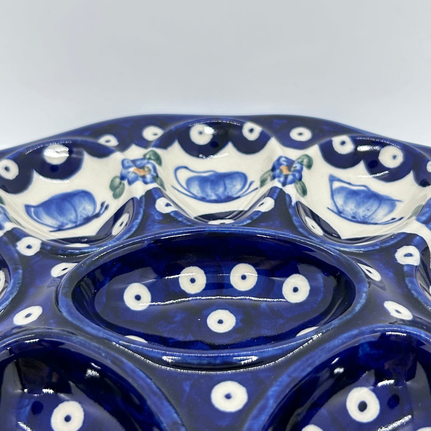 Large Egg Dish - D76