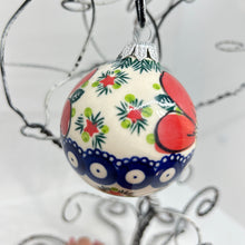 Load image into Gallery viewer, B08 Round Ornament U-CK