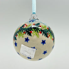 Load image into Gallery viewer, 2.5&quot; Kalich Round Ornament - Green Garland