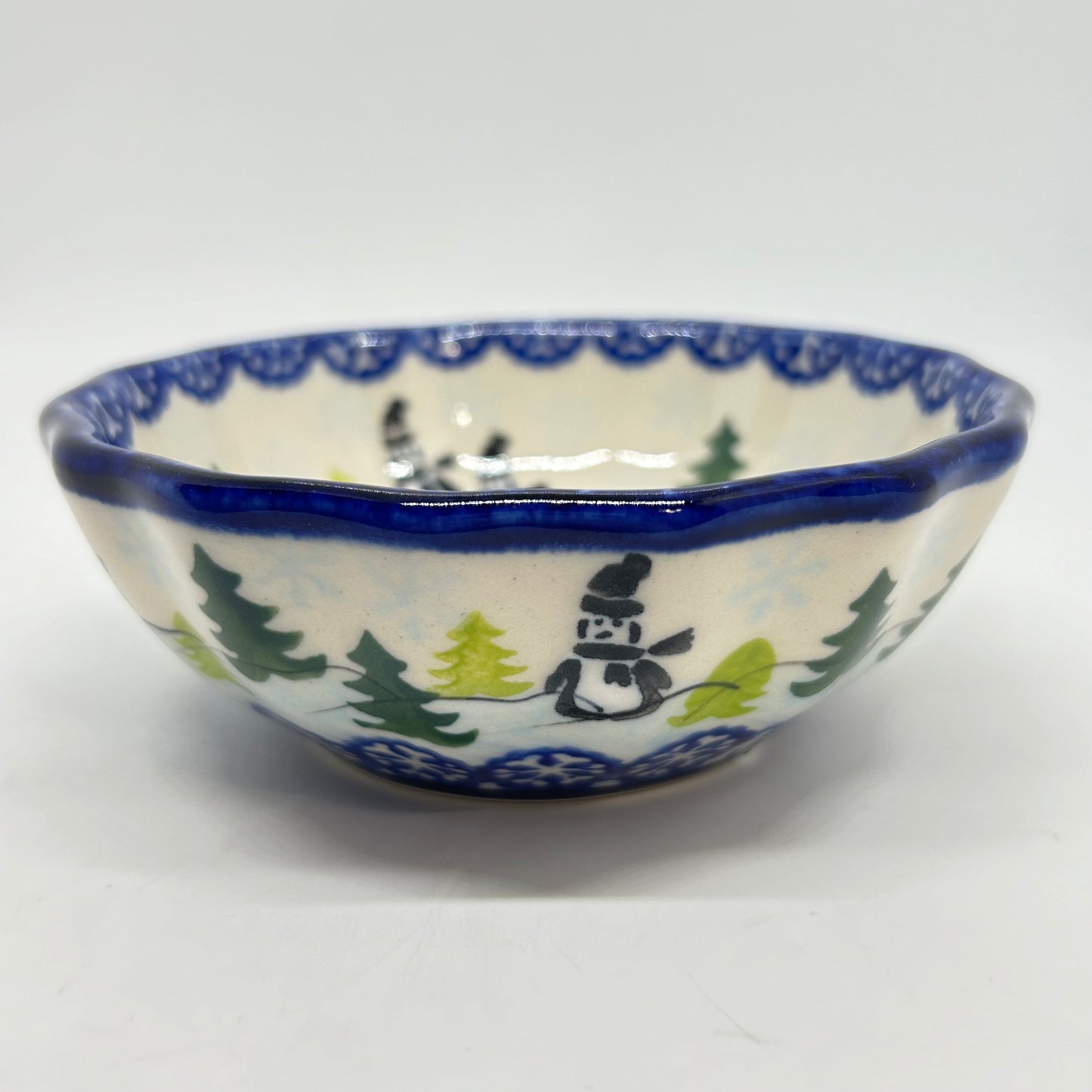 Scalloped Bowl - Penguin