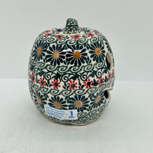 Load image into Gallery viewer, A446 Small Pumpkins D48