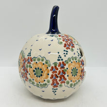 Load image into Gallery viewer, Medium Pumpkin - 00LB