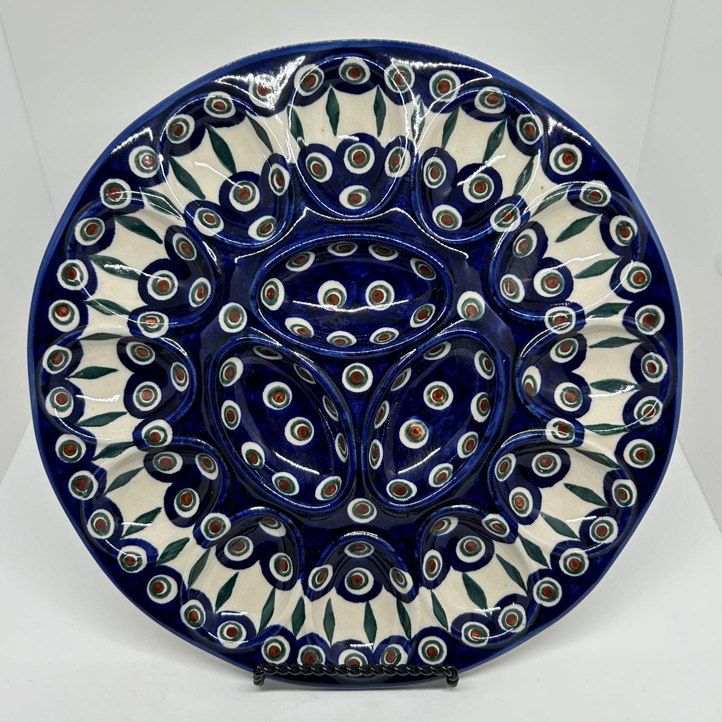 Large Egg Dish - D43