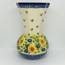 Load image into Gallery viewer, Flared Vase -A580