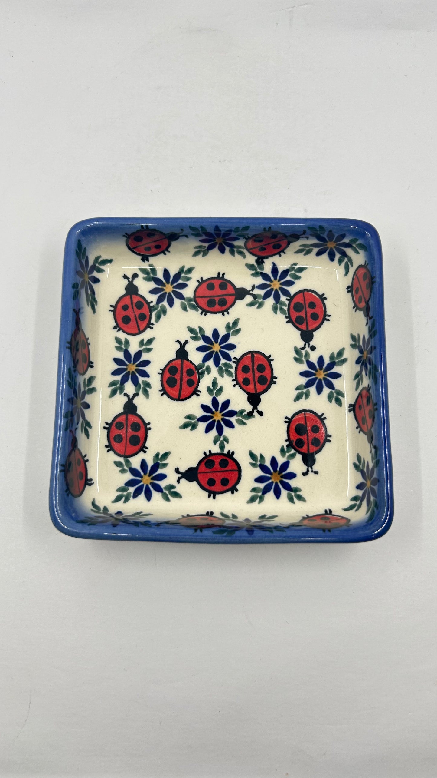 4.75" Square Bowl - D18