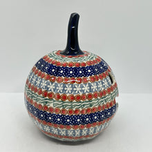 Load image into Gallery viewer, Medium Pumpkin - EO28
