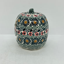 Load image into Gallery viewer, A446 Small Pumpkins D48