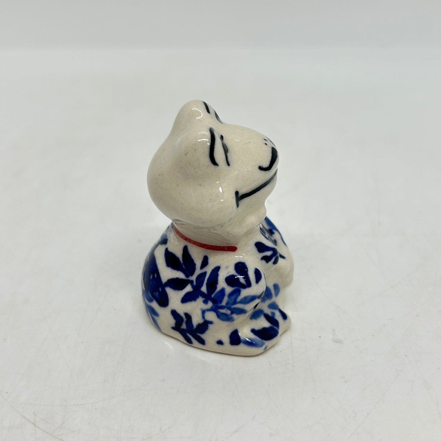 Boy Frog Figurine - 017 - U4