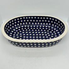 Load image into Gallery viewer, Second Quality Oval Baker ~ 070A