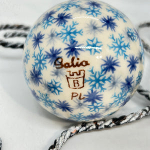 B08 Round Ornament - P-CH