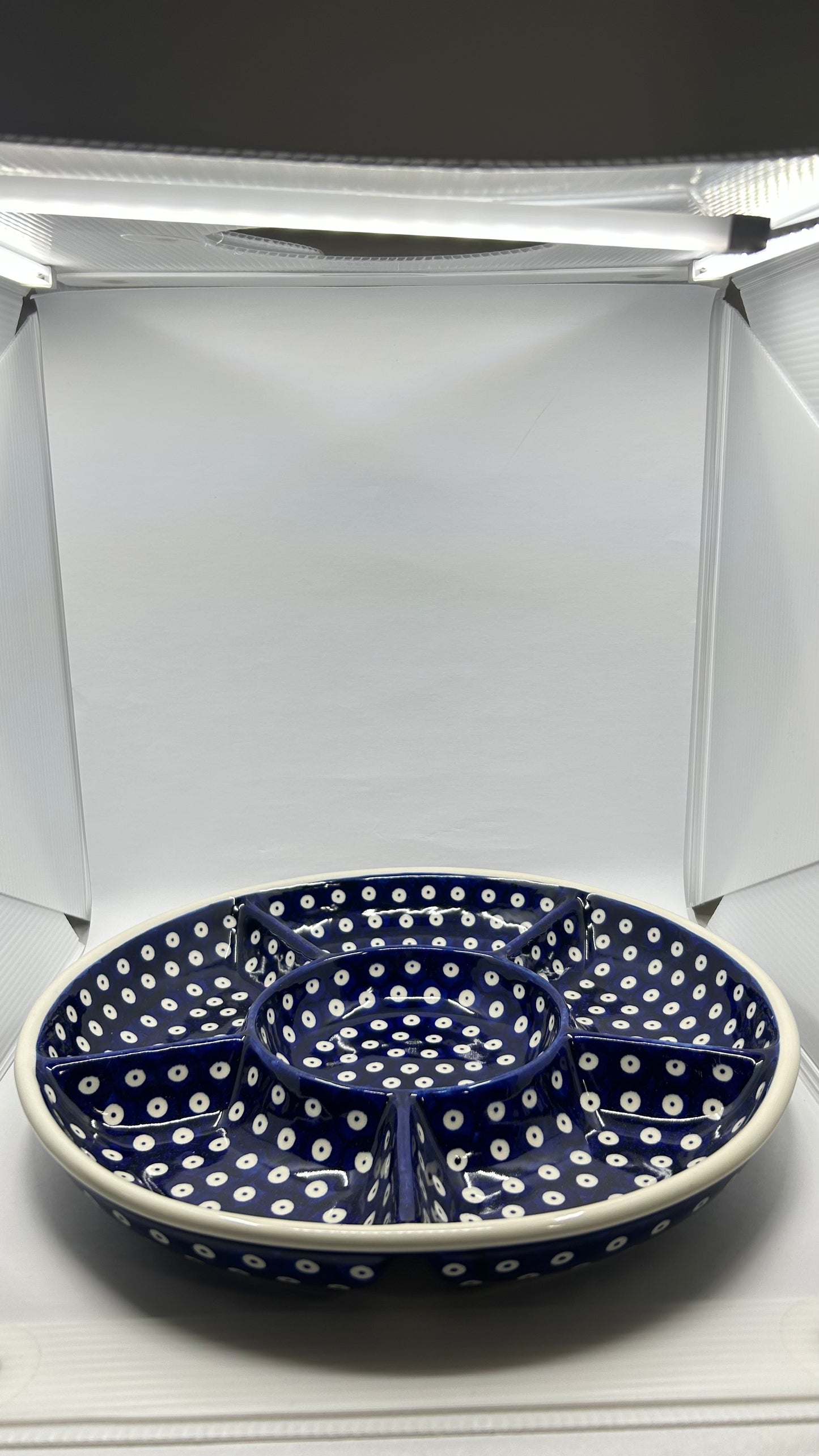 Round Divided Vegetable Platter - D22