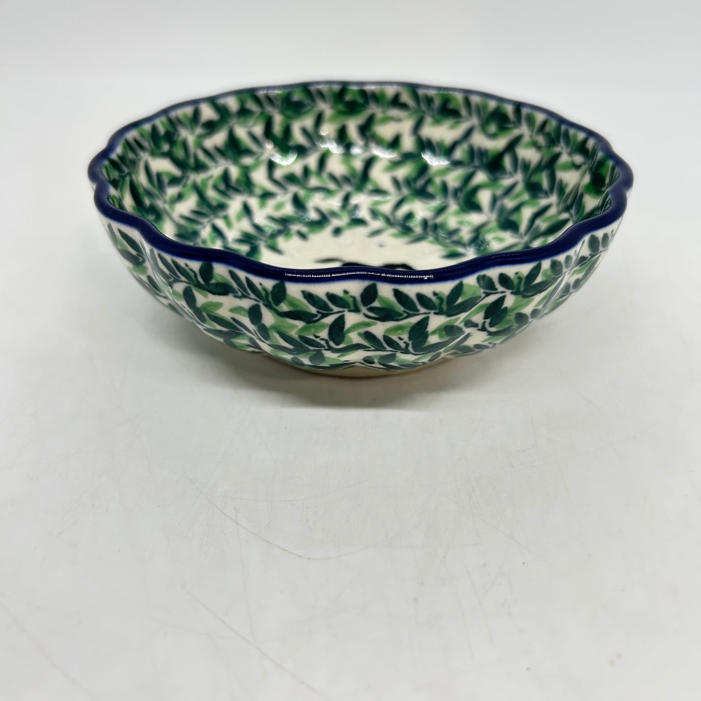 Bowl ~ Scalloped ~ 4.5 inch ~ 2241X - T3!