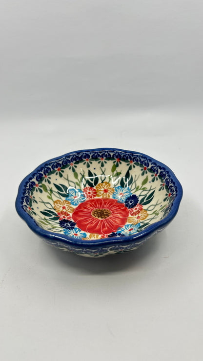 A268 Small Scalloped Dish - D60