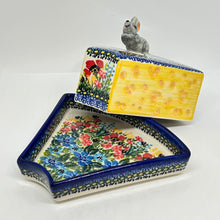 Load image into Gallery viewer, Cheese Box - Blue Floral - A2