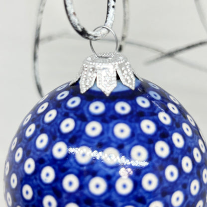 B08 Round Ornament U-P1