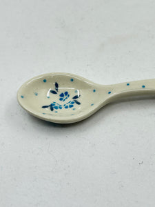 592 ~ Spoon ~ Small ~ 5.25"  ~ 2323 - T3!