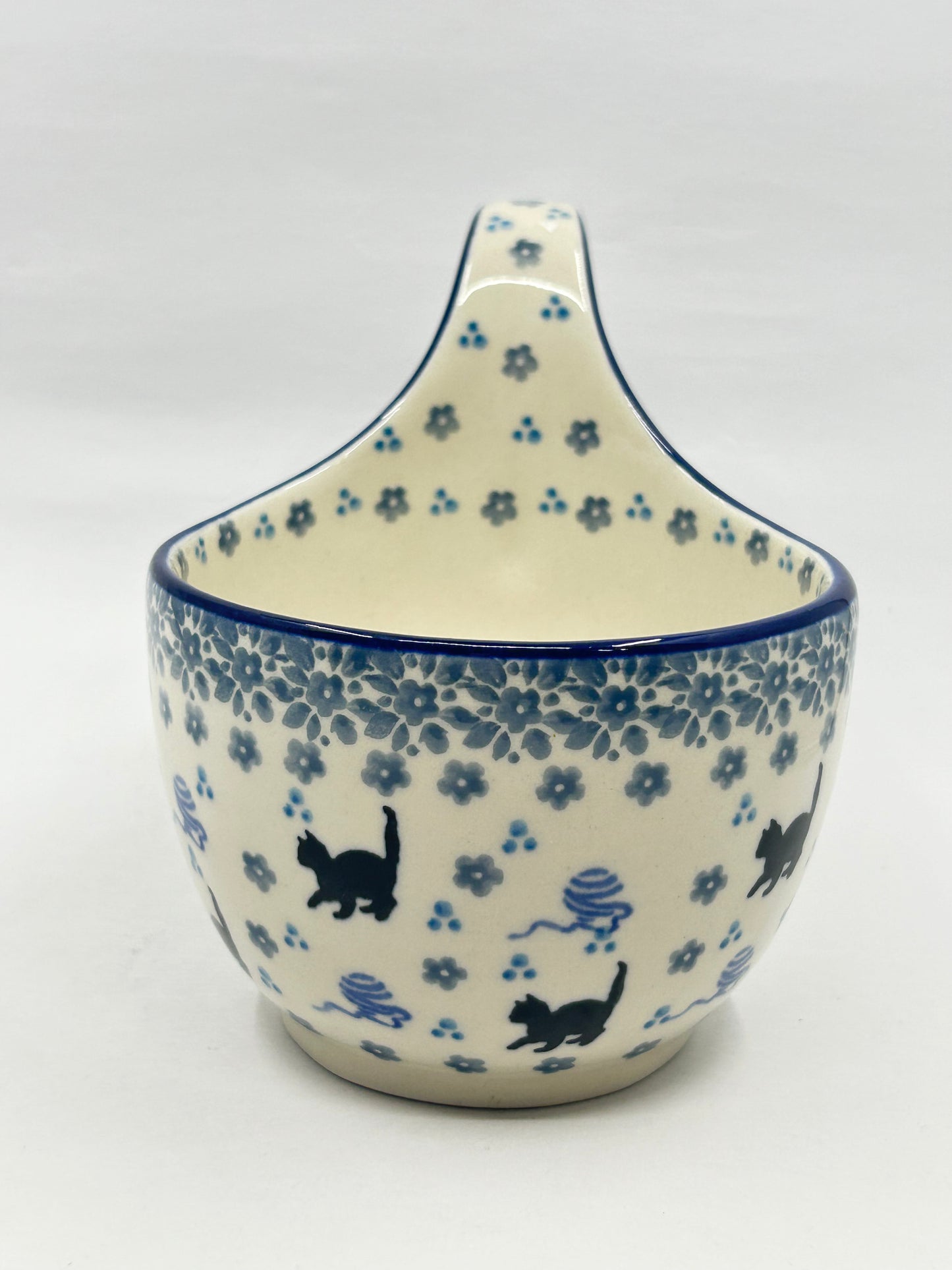 Bowl w/ Loop Handle ~ 16 oz ~ 2592X - T3*
