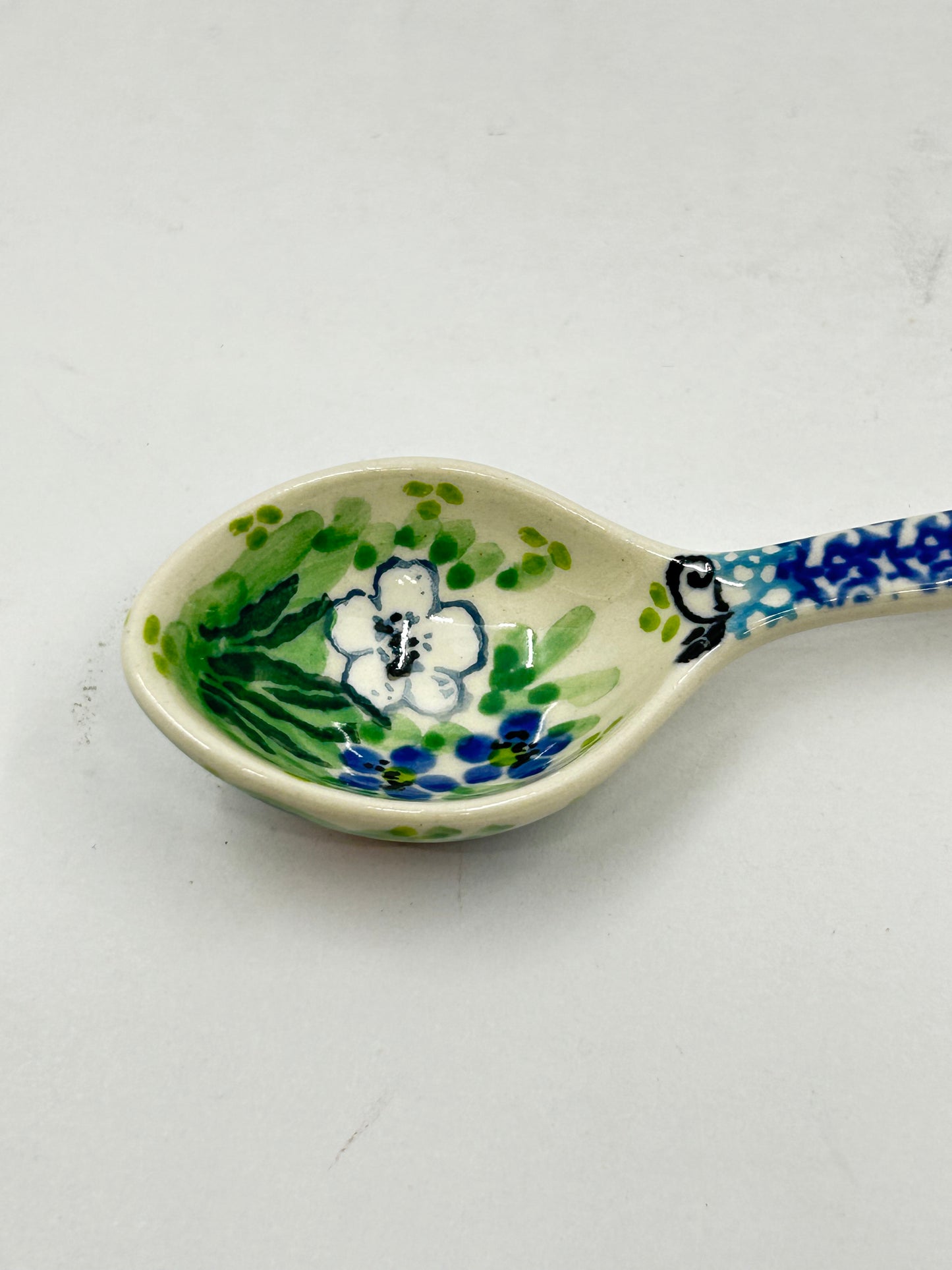 Spoon ~ Medium ~ 6.25 inch ~ U5113 - U4*