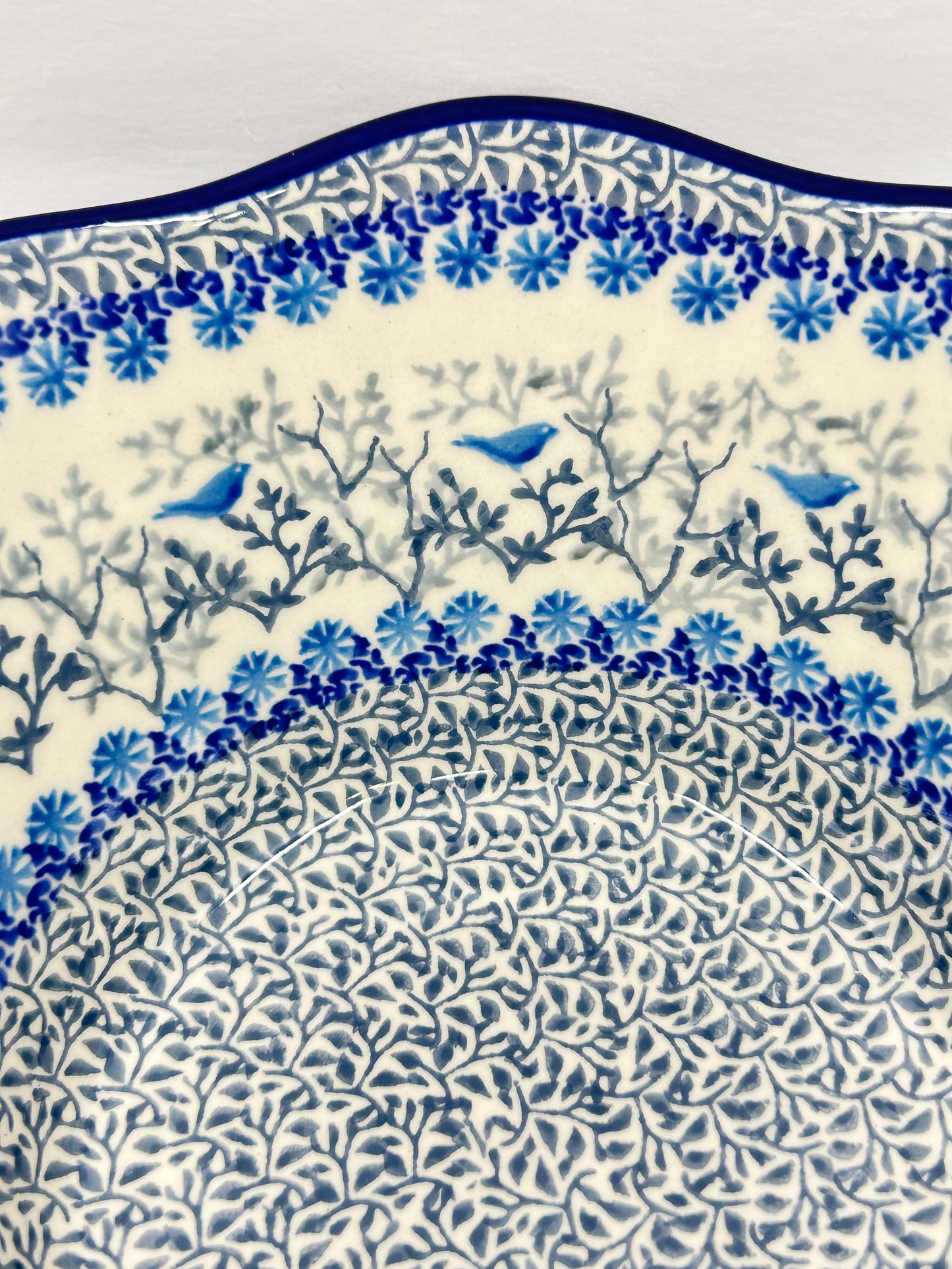 Bowl ~ Wavy Edge ~ Small ~ 8 inch ~ 2829X - T4*
