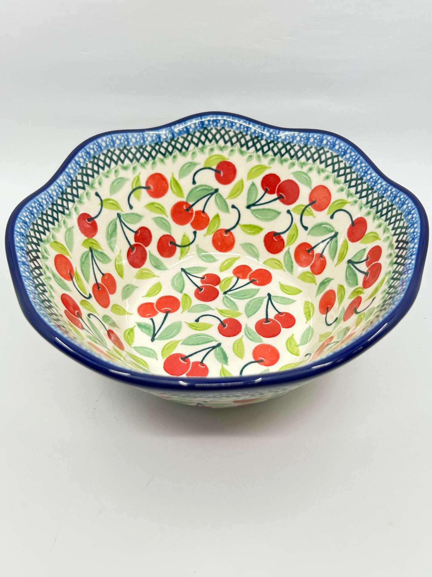 Bowl ~ Wavy Edge ~ Small ~ 8 inch ~ 3250X - T4*