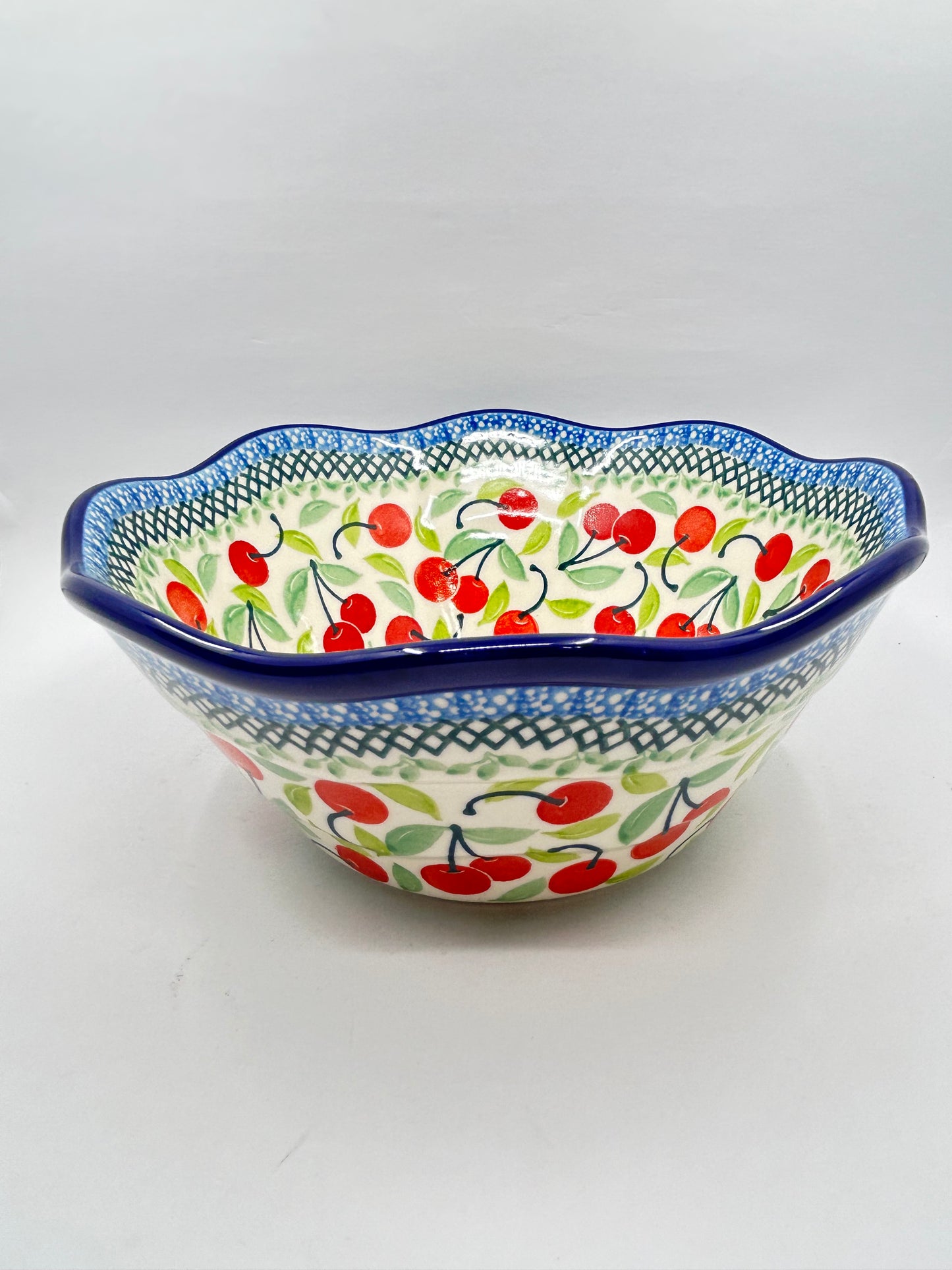 Bowl ~ Wavy Edge ~ Small ~ 8 inch ~ 3250X - T4*