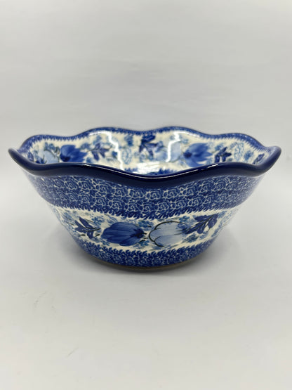 Bowl ~ Wavy Edge ~ Small ~ 8 inch ~ U5177 ~ U4*