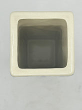 Load image into Gallery viewer, W07 Square Vase P-Z7