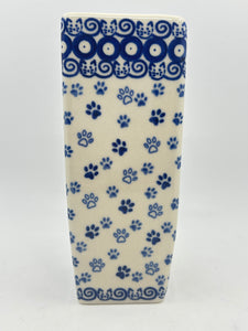 W07 Square Vase P-Z7
