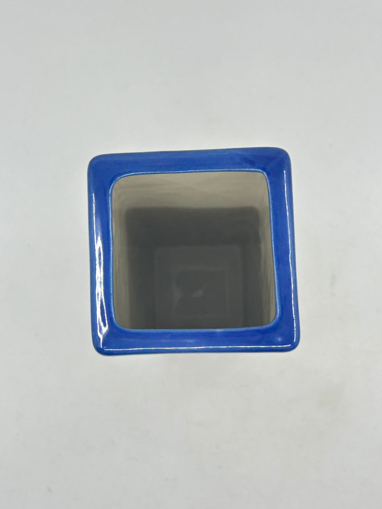 W07 Square Vase A-MK1