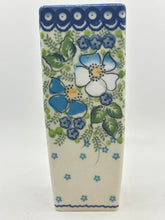 Load image into Gallery viewer, W07 Square Vase A-MK1