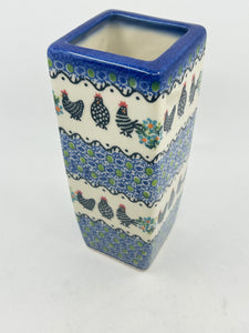 W07 Square Vase U-K3