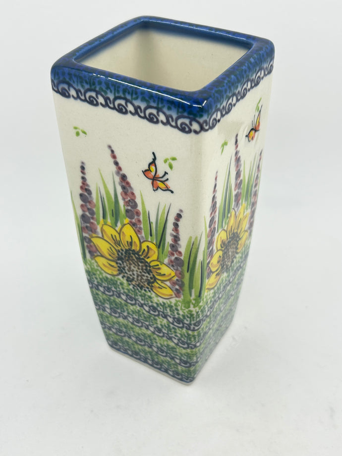 W07 Square Vase A-SZ2