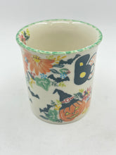 Load image into Gallery viewer, Straight Mug - U675