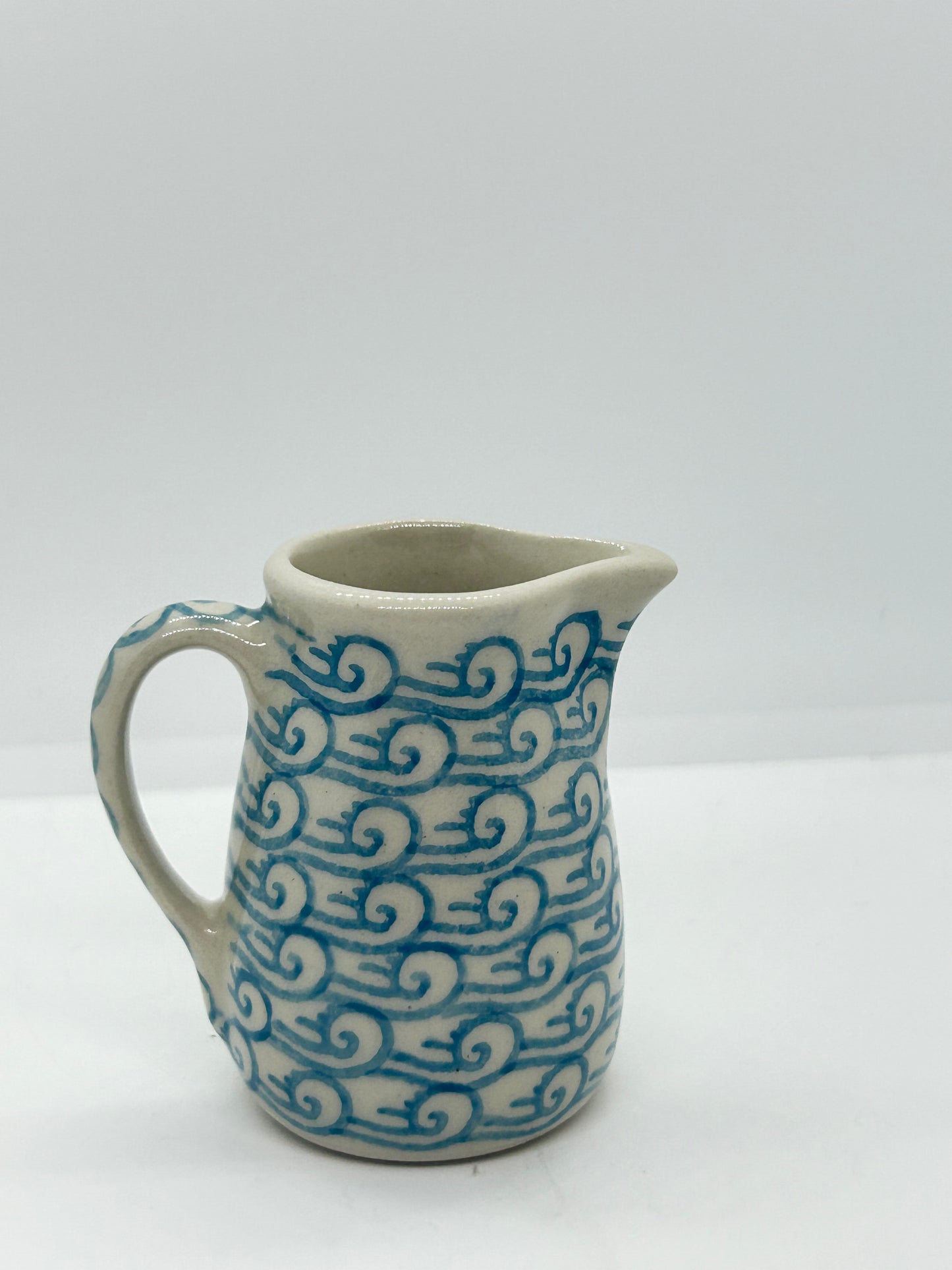 Miniature Jug / Toothpick Holder ~ 2.25 inch ~ 2540 - T4*