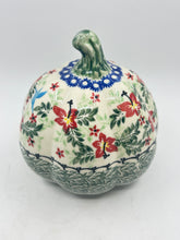 Load image into Gallery viewer, Closed Pumpkin - CU-461