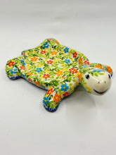 Load image into Gallery viewer, Turtle Base  - Colorful Daisy - U