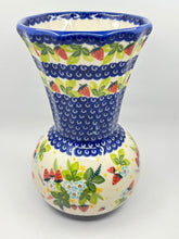 Load image into Gallery viewer, Flared Vase - U1085