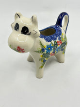 Load image into Gallery viewer, Cow Creamer - Blue Daisy - U