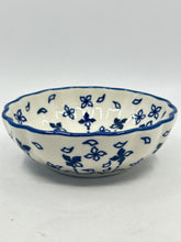 Load image into Gallery viewer, Scalloped Dish - PS20